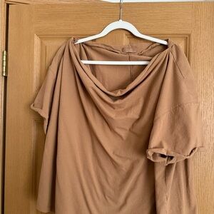 Nuuds off the shoulder tee